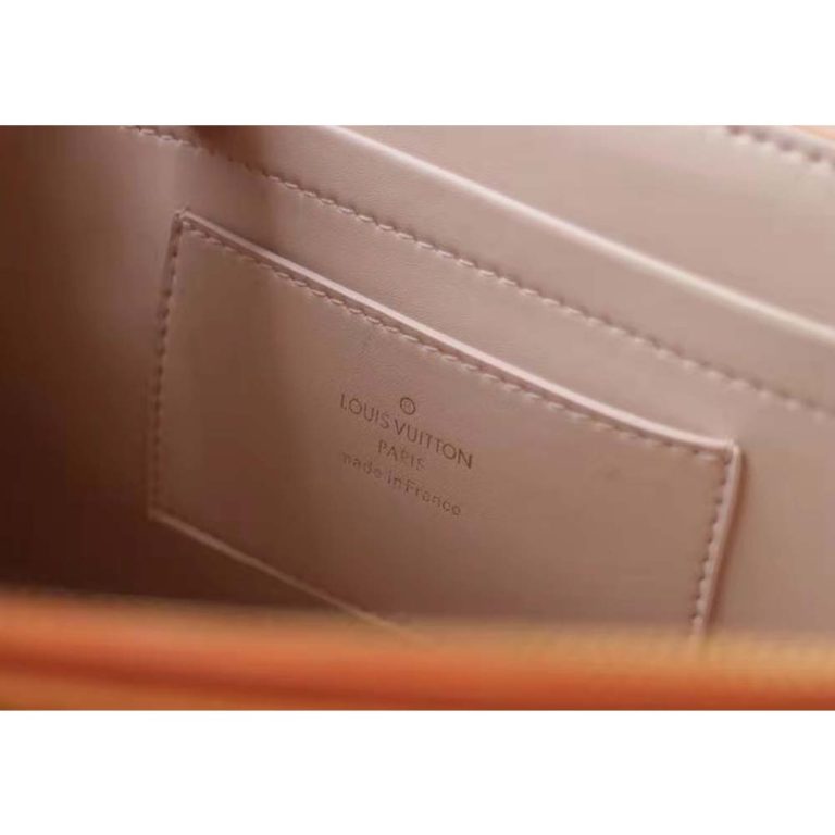 Louis Vuitton Black Taurillon Twist One Handle PM (WCEW) 144010000521 – Max  Pawn