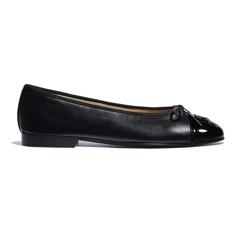 Chanel Bi-Material Ballerinas in Black — singulié