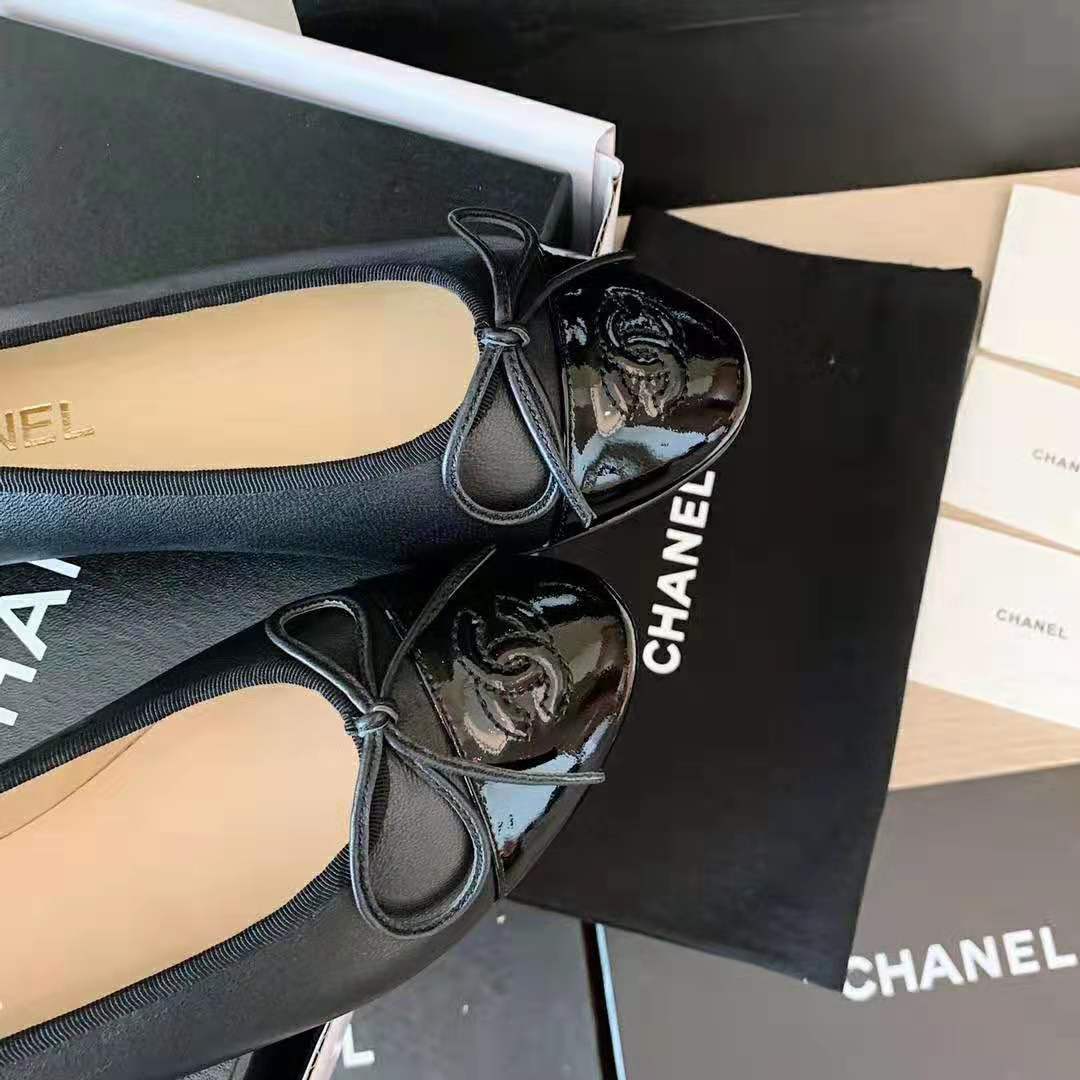 Chanel Women Ballerinas Lambskin & Patent Calfskin Black 1 cm Heel - LULUX
