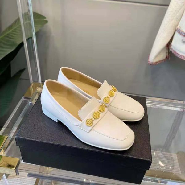 Chanel Women Loafers Lambskin Ivory 1.5 cm Heel (4)