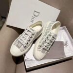 Dior Women Walk'n'Dior Sneaker Gray Dior Oblique Embroidered Cotton - Image 5