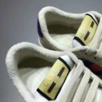 Gucci GG Unisex Screener Sneaker with Web Ivory Scrap Less Leather-Blue – Bild 10