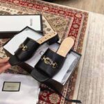 Gucci Women Zumi Leather Slide Sandal Interlocking G Horsebit Black Leather 2.5 cm Heel Height – Bild 4