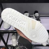 Louis Vuitton LV Men LV Trainer Sneaker Glazed Calf Leather Rubber-Black