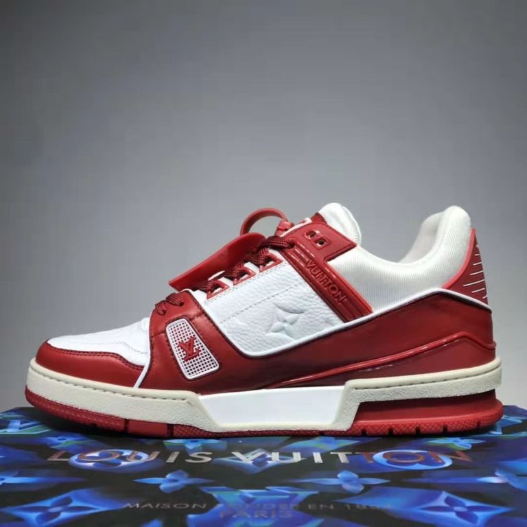 lv mens trainers