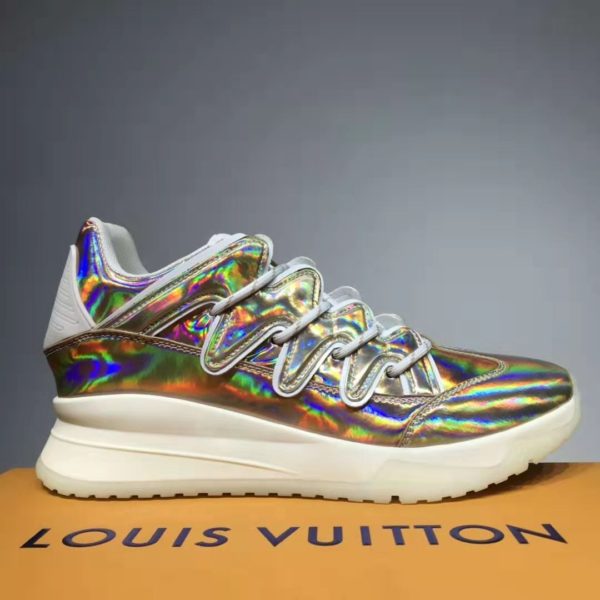 Louis Vuitton LV Men Zig Zag Sneaker Metallic Gold Calf Leather (7)