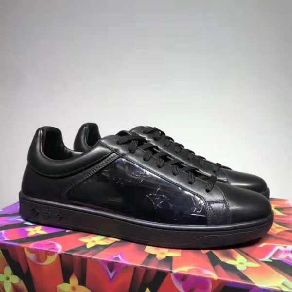 Louis Vuitton LV Unisex Luxembourg Sneaker Mix of Materials Monogram Flower-Black (1)