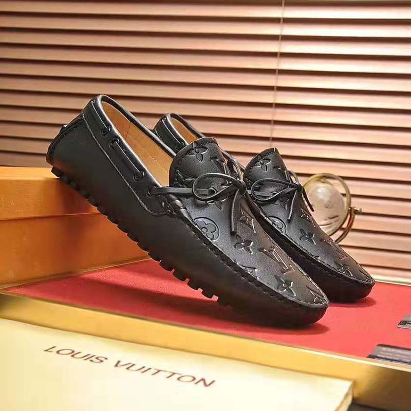 Sold at Auction: Louis Vuitton 2019 Arizona Moccasin Loafer Monogram Black  Grey Leather US 9 IT 8