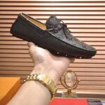 Louis Vuitton Men Arizona Moccasin Monogram-Embossed Grained Calf Leather-Black - Bild 6