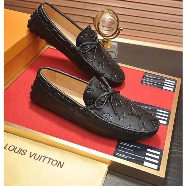 Louis Vuitton Men Arizona Moccasin Monogram-Embossed Grained Calf Leather-Black (5)