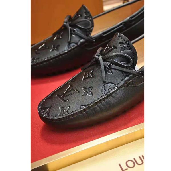 Louis Vuitton Men Arizona Moccasin Monogram-Embossed Grained Calf Leather-Black (7)