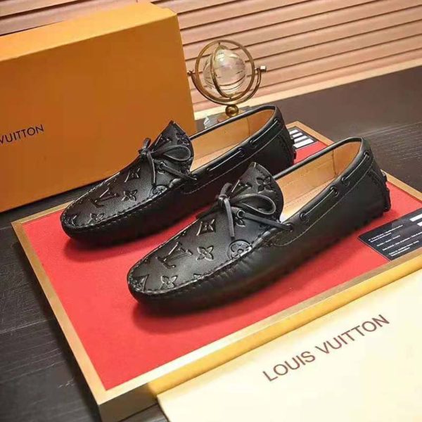 Louis Vuitton Men Arizona Moccasin Monogram-Embossed Grained Calf Leather-Black (9)