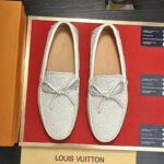 Louis Vuitton Men Arizona Moccasin Monogram-Embossed Grained Calf Leather-White - Imagen 5