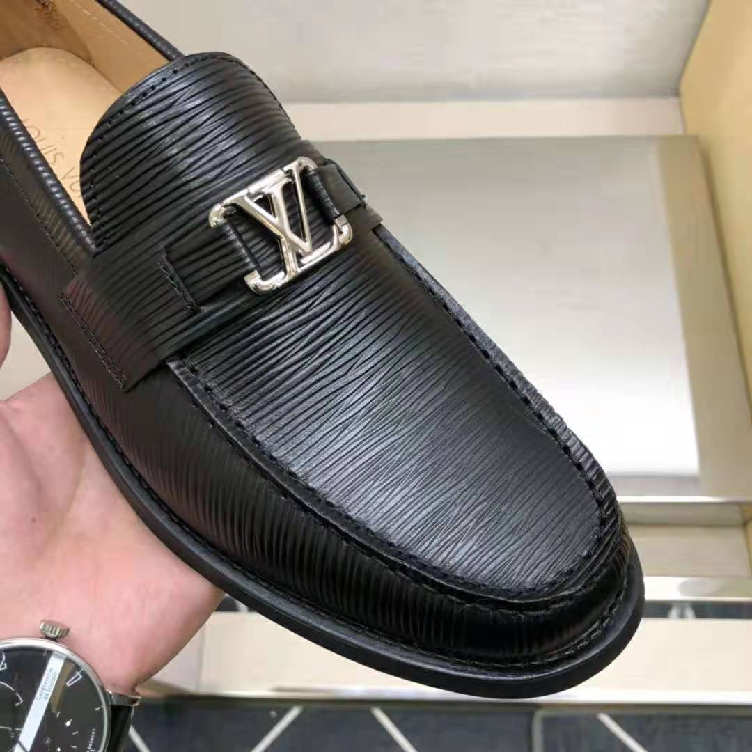 Louis Vuitton Men's Black Glazed Calf Leather Major Loafer