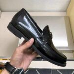 Louis Vuitton Men Major Loafer Glazed Calf Leather Silver LV Initials Accessory – Bild 7