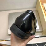 Louis Vuitton Men Major Loafer Glazed Calf Leather Silver LV Initials Accessory – Bild 8