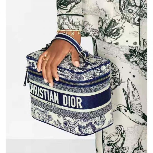 Dior Women DiorTravel Vanity Case Blue Toile De Jouy Embroidery (12)
