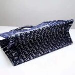 Dior Women Small Dior Book Tote Blue Dior Oblique Embroidered Velvet - Bild 7