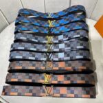 Louis Vuitton Unisex LV Initiales 40 mm Reversible Belt Damier Graphite Canvas Calf-Blue – Bild 4