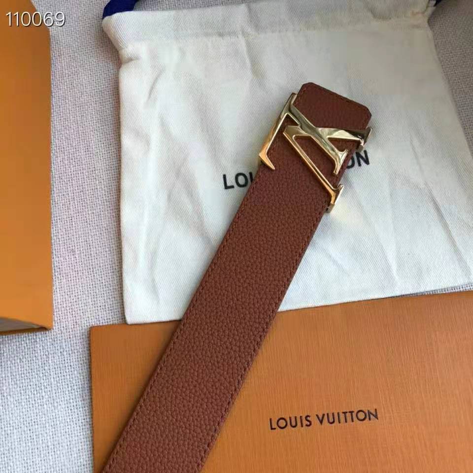 Louis Vuitton Burgundy & Black LV Initials 40 MM Reversible Taurillon  Leather Belt M9152S – Luxuria & Co.