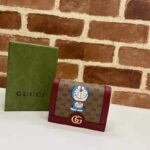 Gucci Unisex Doraemon x Gucci Card Case Beige/Ebony Mini GG Supreme Canvas - Imagen 2