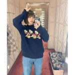 Gucci Women Disney x Gucci Donald Duck Cotton Wool Sweater Holes Crewneck Collar-Navy – Image 13