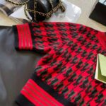 Gucci Women Houndstooth Wool Cropped Sweater Crew Neck Cropped Shape Red and Black - Image 7