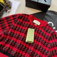 Gucci Women Houndstooth Wool Cropped Sweater Crew Neck Cropped Shape Red and Black