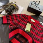 Gucci Women Houndstooth Wool Cropped Sweater Crew Neck Cropped Shape Red and Black - Image 5