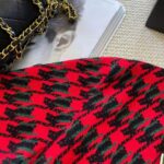 Gucci Women Houndstooth Wool Cropped Sweater Crew Neck Cropped Shape Red and Black - Image 8