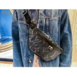 Louis Vuitton LV Unisex Discovery Bumbag Monogram Pastel Noir Coated Canvas – Bild 5