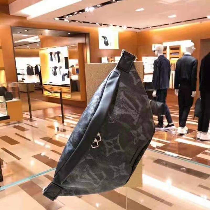 Louis Vuitton Monogram Pastel Discovery Bumbag - Black Waist Bags, Bags -  LOU808472