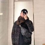 Louis Vuitton LV Unisex Discovery Bumbag Monogram Pastel Noir Coated Canvas – Bild 7