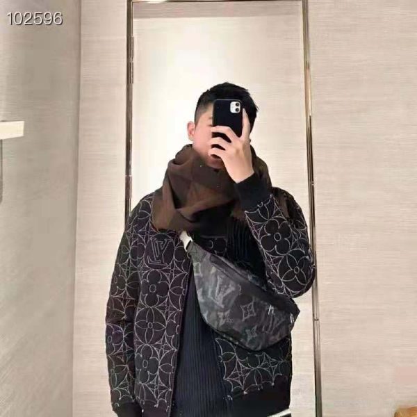Louis vuitton bumbag 2025 discovery