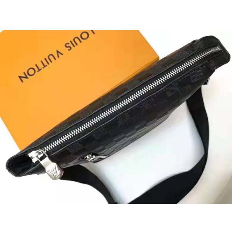 Black Louis Vuitton Damier Infini Discovery Messenger MM Crossbody Bag –  MedtecjapanShops Revival