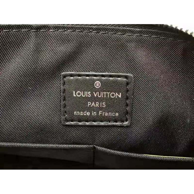 Black Louis Vuitton Damier Infini Discovery Messenger Crossbody Bag –  Designer Revival