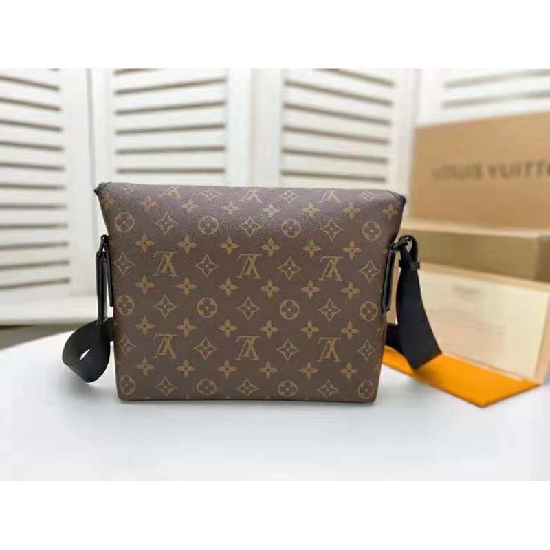 Louis Vuitton LV Unisex Magnetic Messenger Bag Monogram Coated Canvas-Brown  - LULUX