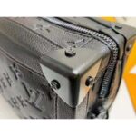 Louis Vuitton LV Unisex Soft Trunk Bag Black-On-Black Monogram-Embossed Taurillon Leather - Imagen 9