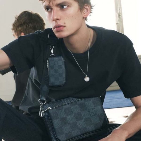 trio messenger louis vuitton