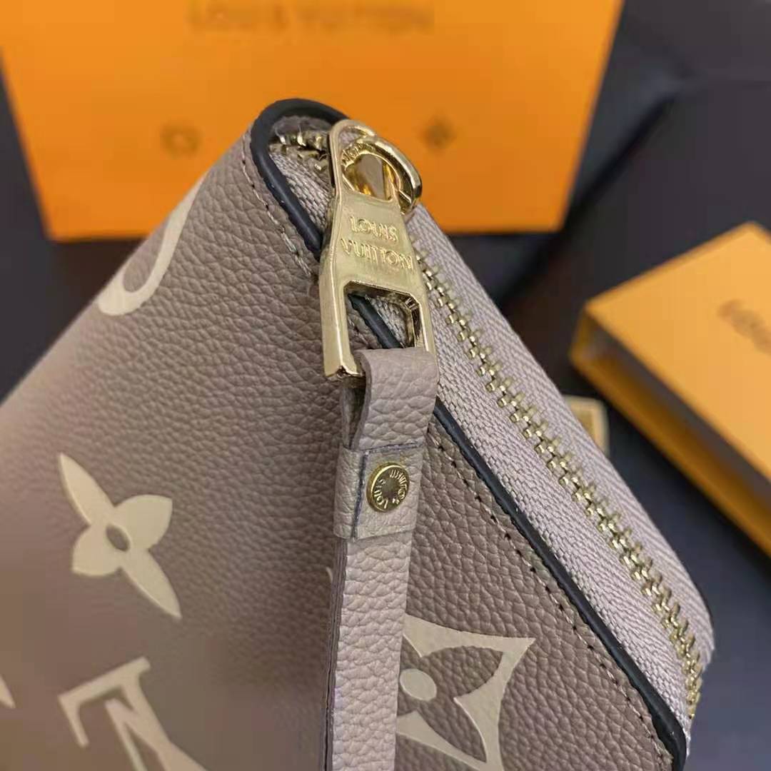 Louis Vuitton Womens Zippy Wallet Monogram – Luxe Collective