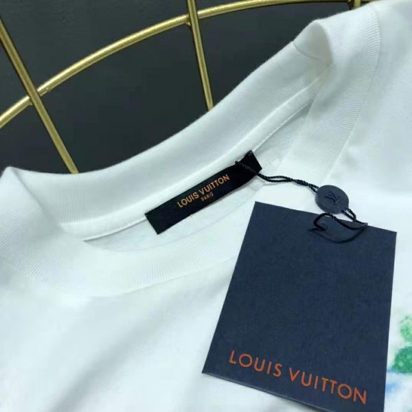 Louis Vuitton Men Front Printed Pastel Monogram T-Shirt Cotton White Regular Fit (9)