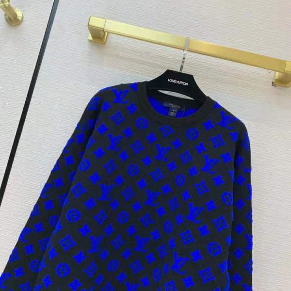 Louis Vuitton Men Full Monogram Jacquard Crew Neck Cotton Blue Regular Fit (3)