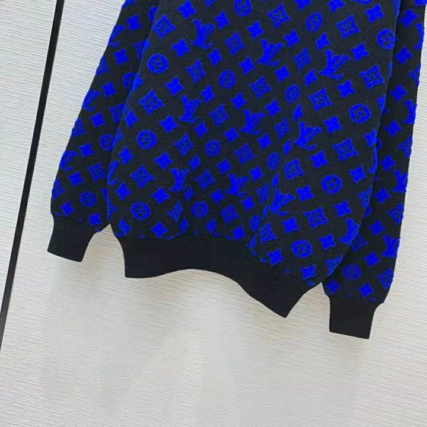 Louis Vuitton Men Full Monogram Jacquard Crew Neck Cotton Blue Regular Fit (7)