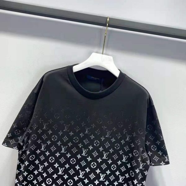 Louis Vuitton Men LVSE Monogram Gradient T-Shirt Cotton Regular Fit Black and White (3)