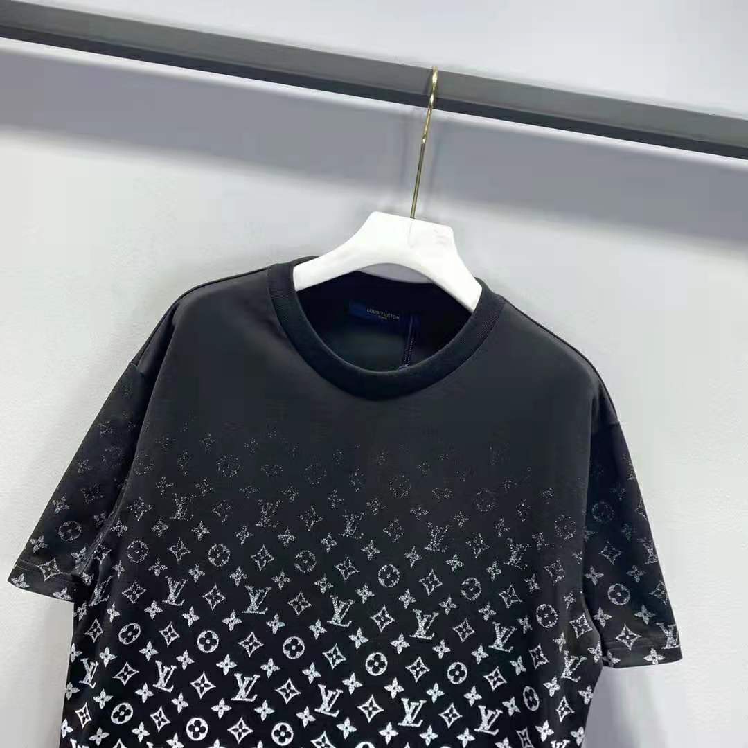 Louis Vuitton LV Monogram Gradient T-Shirt Black White – AO XCLUSIVE