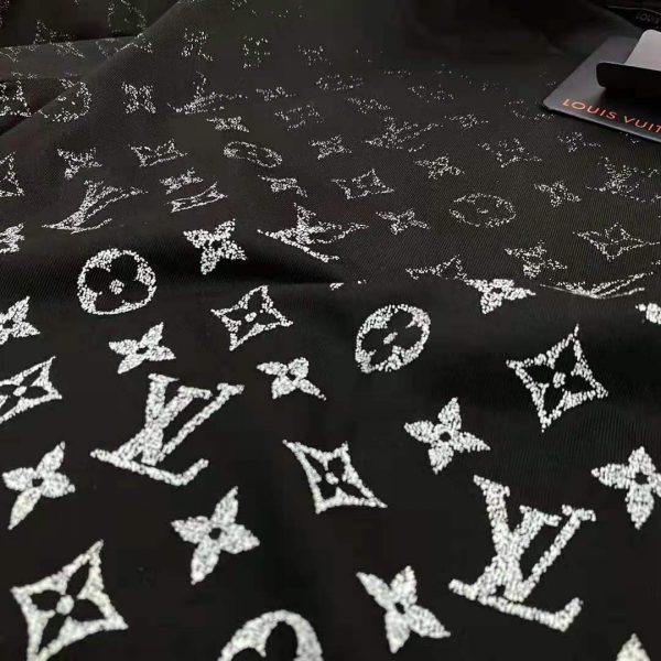Louis Vuitton Men LVSE Monogram Gradient T-Shirt Cotton Regular Fit Black and White (6)