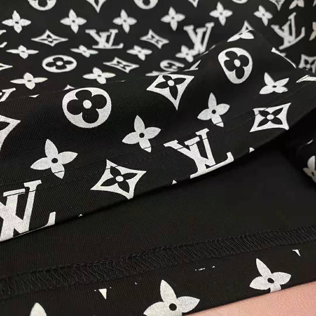 Louis Vuitton LV Monogram Gradient T-Shirt Black White – AO XCLUSIVE