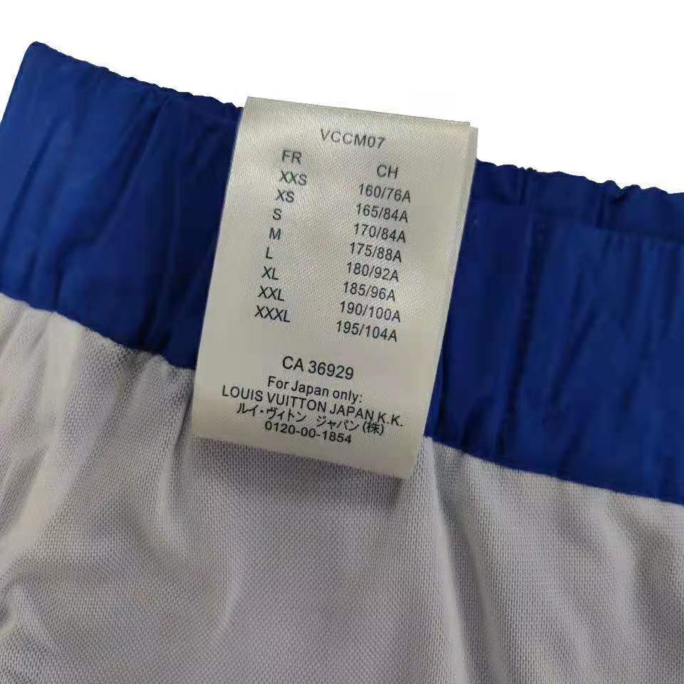 Louis Vuitton Staples Edition 3D Pocket Monogram Board Shorts Electric Blue. Size M0