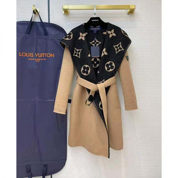 Louis Vuitton Women Giant Monogram Jacquard Wrap Coat in Camel Wool Regular Fit (8)