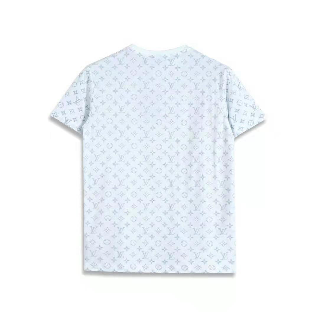 Shop Louis Vuitton Monogram Chain Plain Cotton Short Sleeves Logo T-Shirts ( TEE-SHIRT IMPRIME LV ESCALE, 1A8QDK 1A8QDL 1A8QDM, 1A8QDG 1A8QDH 1A8QDI  1A8QDJ) by Mikrie